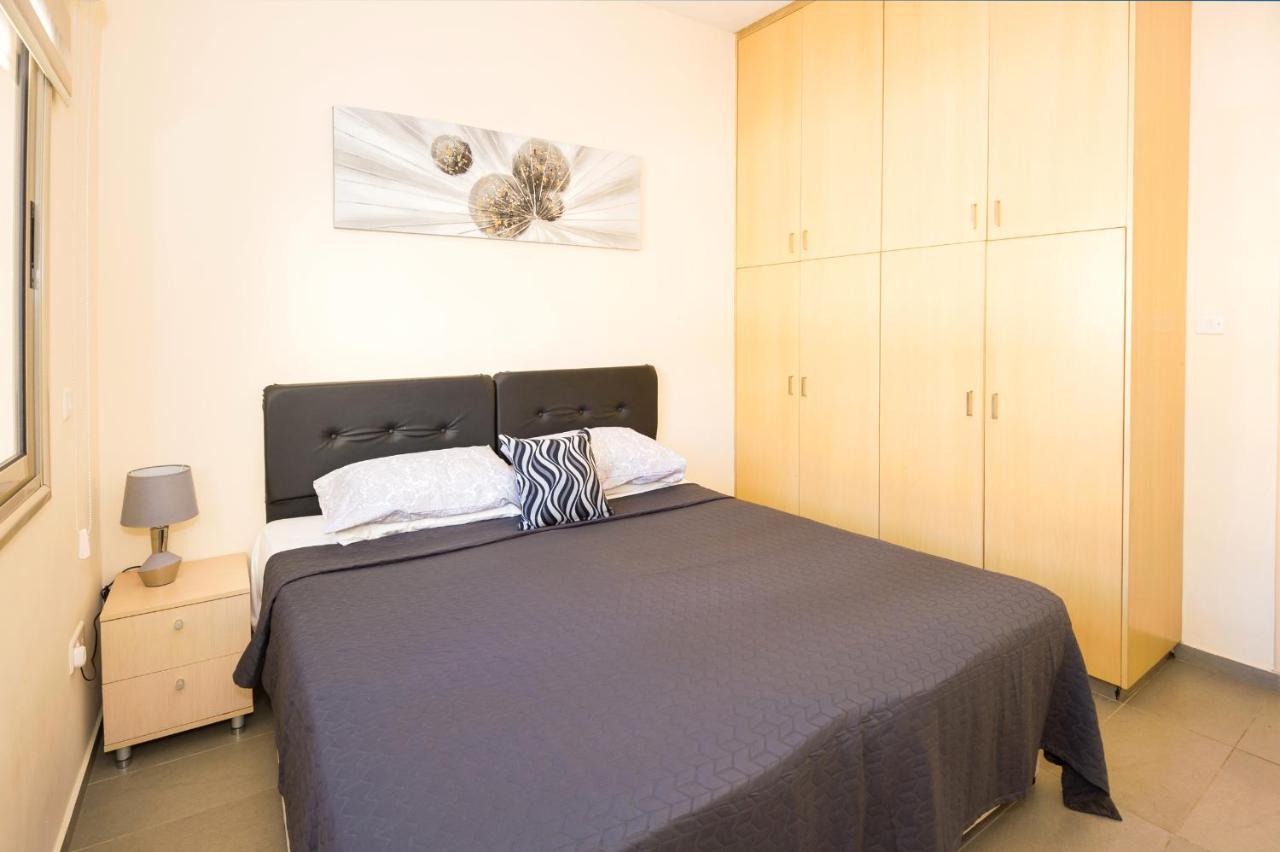 Bowker Apartment Протарас Екстер'єр фото
