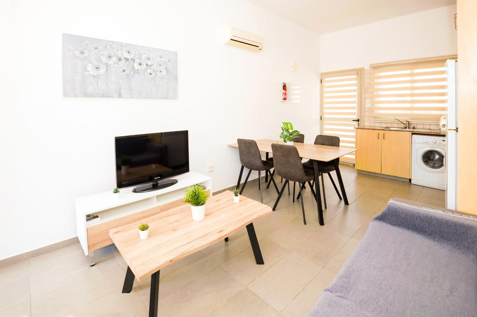 Bowker Apartment Протарас Екстер'єр фото